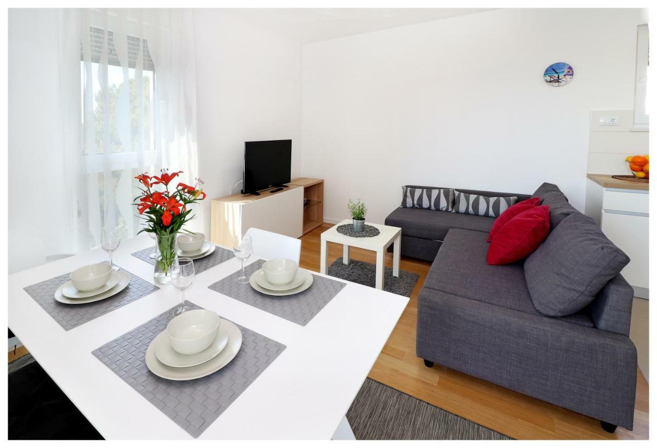 Royal Apartments Primosten Luaran gambar