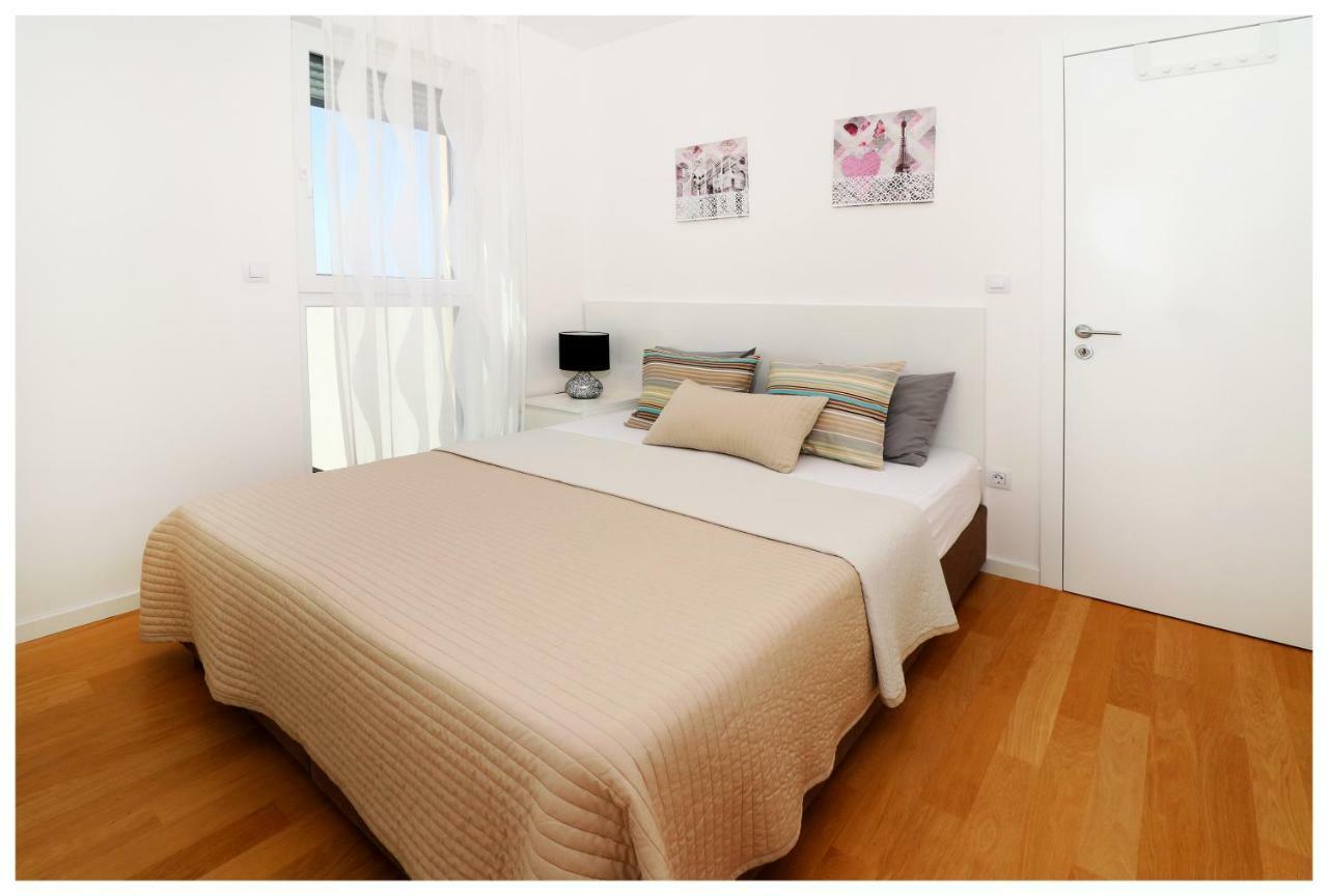 Royal Apartments Primosten Luaran gambar